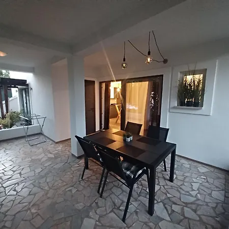 Dean Apartment *